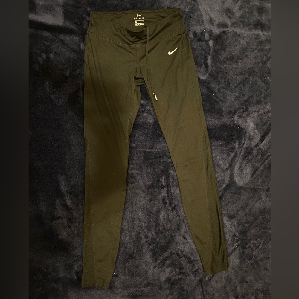 Black nike dry fit medium leggings